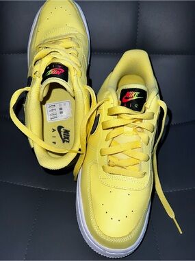 Nike Air Force 1 Sage Low in Yellow with Black Accent